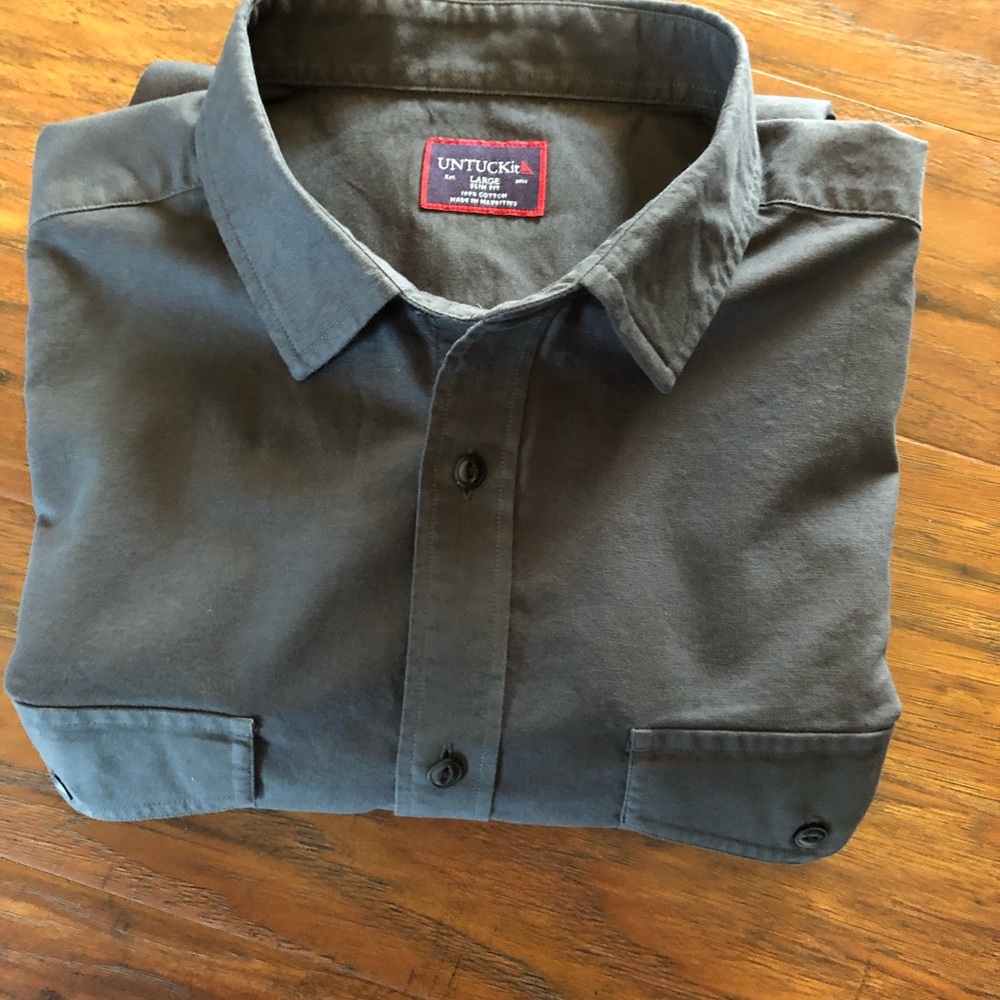 UNTUCKit Men's Gray Shirt